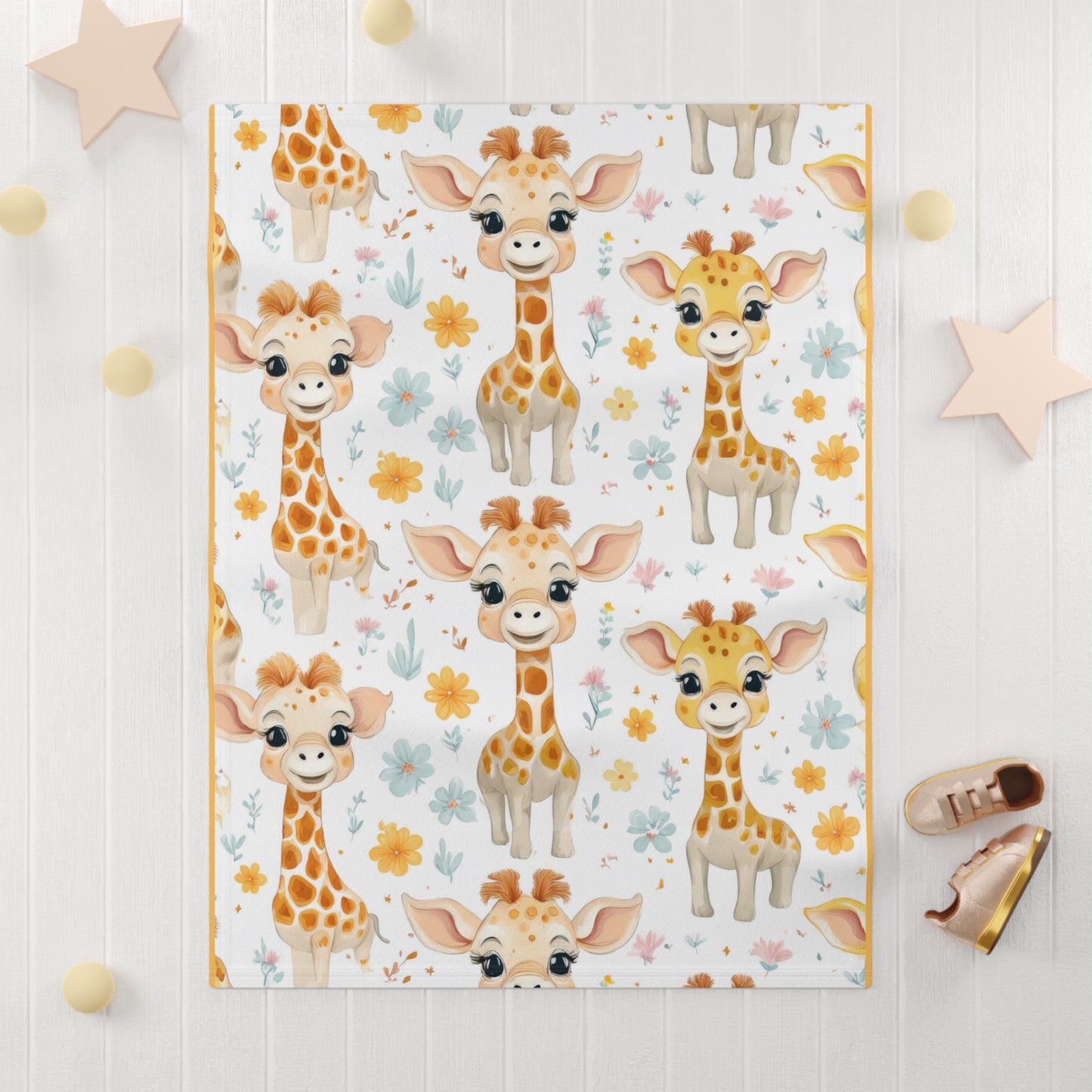 Giraffe Baby Blanket - Soft Fleece Nursery Throw with Cute Giraffe Print